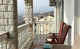 Villa Giani Apartments With Swimming Pool