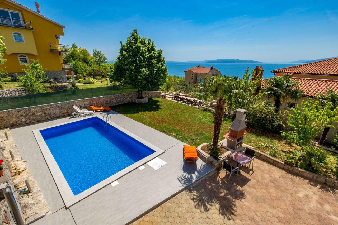 Villa Giani Apartments With Swimming Pool Abbázia Kültér fotó